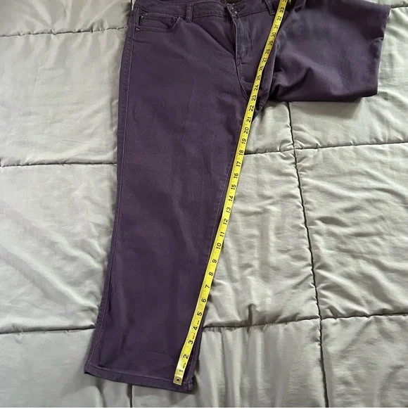 Dana Buchman - Picture 5 of 9